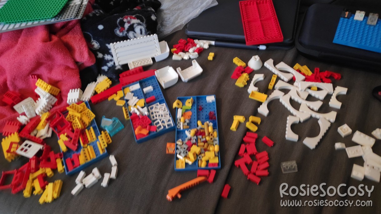 New batch of old LEGO bricks and parts. Assorted items, arches, windows, doors, shutters.